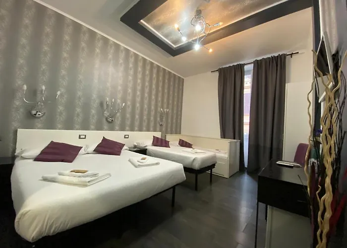 Konukevi The Place In 3*